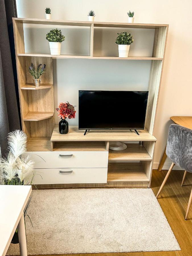 Riga Center - Quiet Studio - 5 Min To Old Town & Nflx Esterno foto